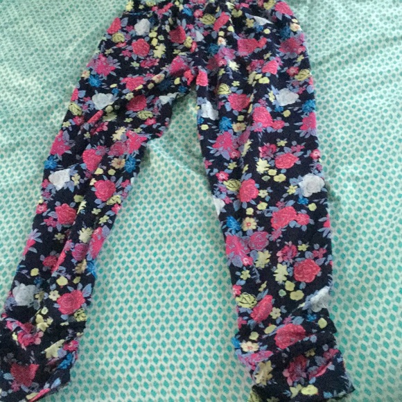 Flower pants - Picture 4 of 4